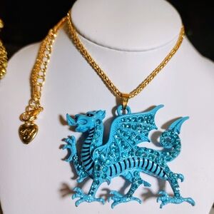 (NEW ITEM) Betsey Johnson Blue Rhinestone Fire Dragon Necklace